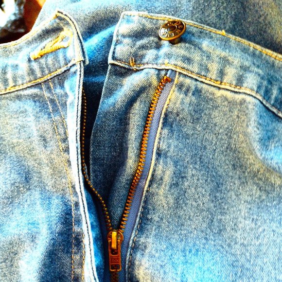 Denim&Co Denim Skirt (Sz 16, 37" L) Button Front Slit ~ Embr. Dot Swirl Design - Picture 13 of 14